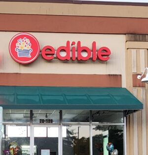 Photo of channel letter sign for edible arrangements in Stafford, VA. Sign was installed by Distinct Sign Solutions in Fredericksburg, VA