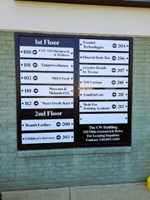 Photo of custom built, black & white directory with changeable panels in Spotsylvania, VA. Sign was manufactured & installed by Distinct Sign Solutions in Fredericksburg, VA