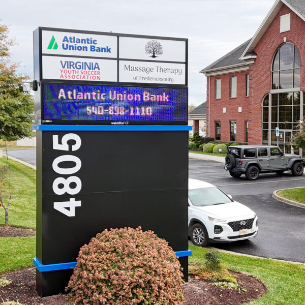 Electronic message board monument sign at Atlantic Union Bank Plaza, allowing for dynamic messaging and tenant updates.