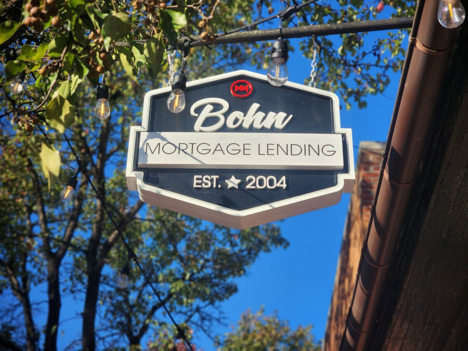 Bohn Mortgage partnered with Distinct Sign Solutions for Blade sign in Fredericksburg.