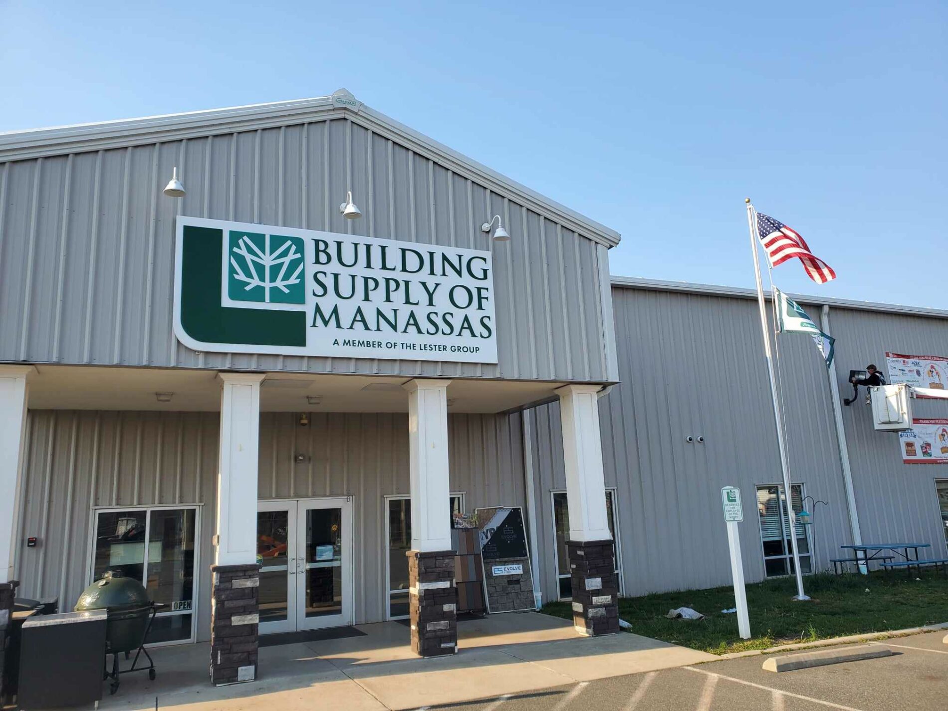 Jim Carpenter Company partnered with Distinct Sign Solutions for Building sign in Manassas.