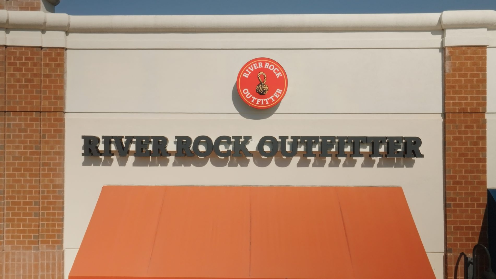 River Rock Outfitters partnered with Distinct Sign Solutions for Channel letter sign in Fredericksburg.