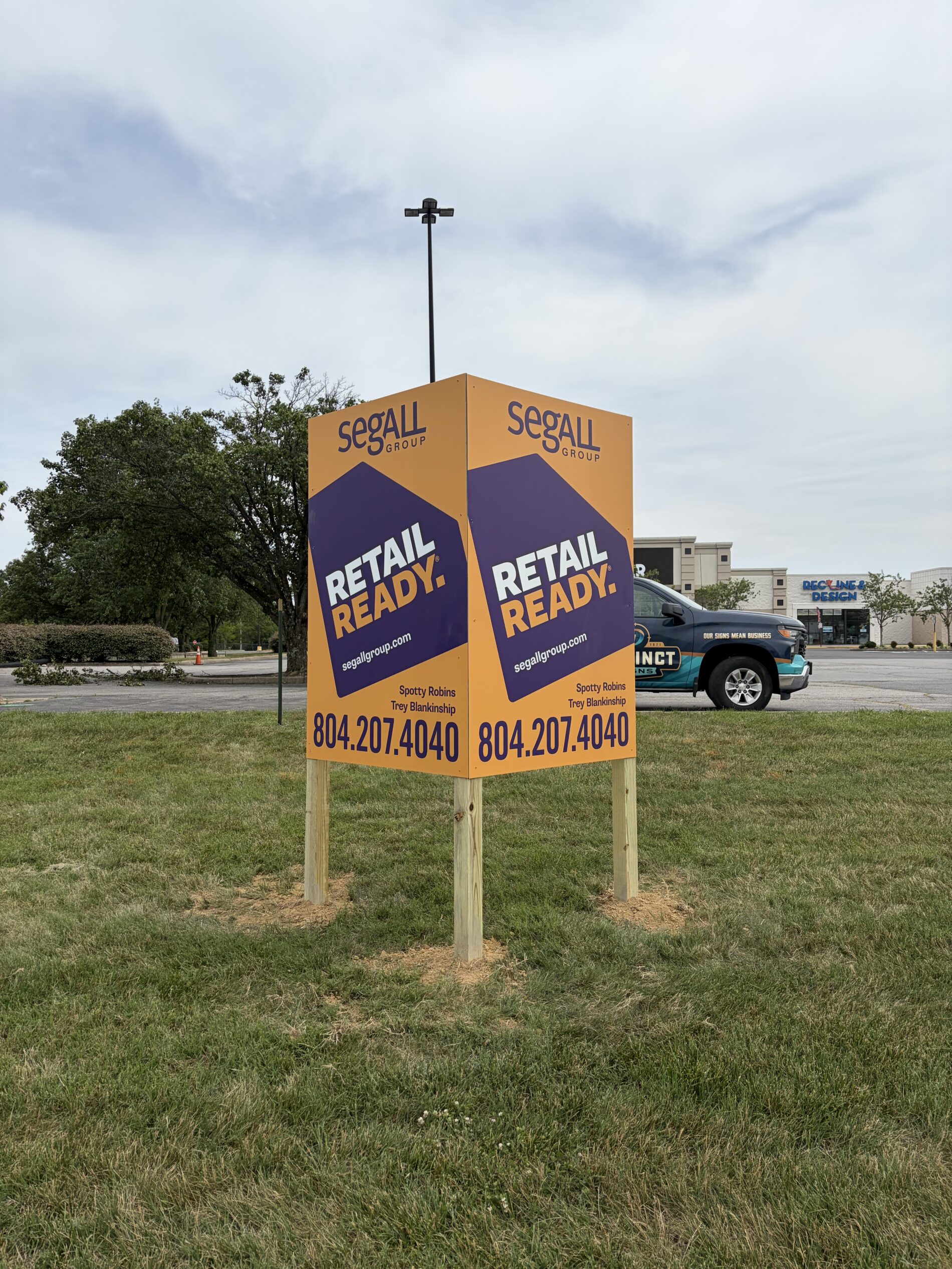 Segall Group partnered with Distinct Sign Solutions for Real estate signs in Spotsylvania, Virginia.
