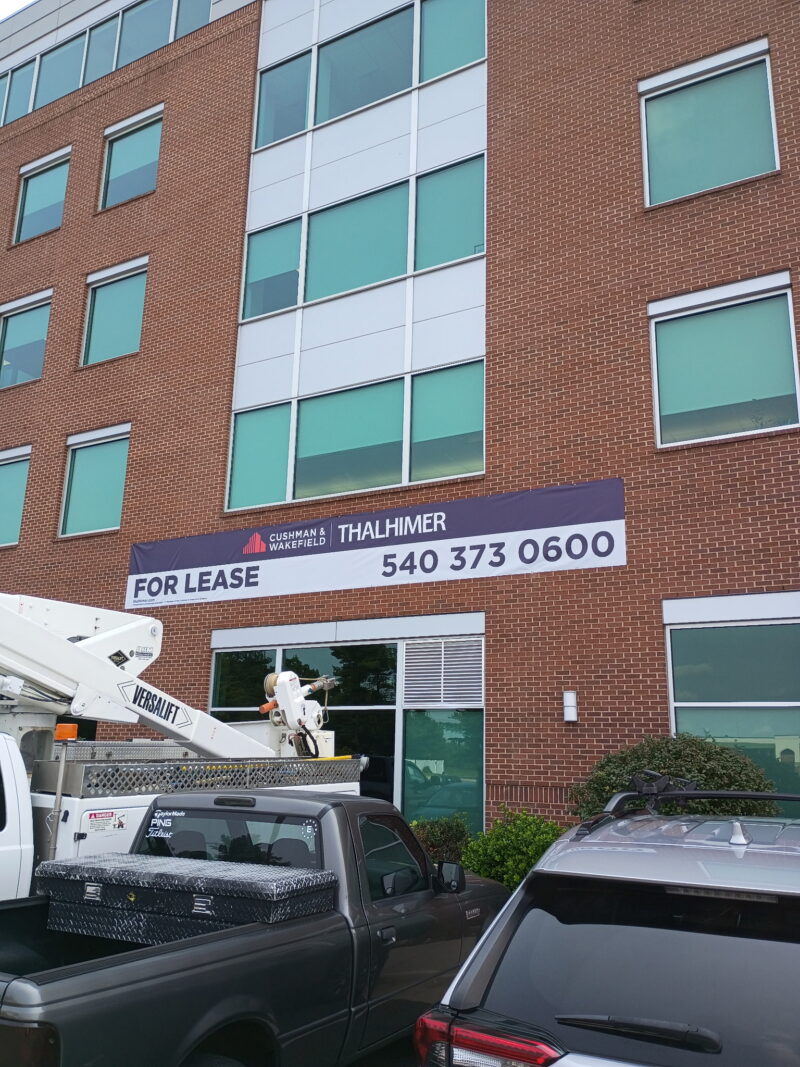 Thahlimer partnered with Distinct Sign Solutions for banners installation in Stafford, Virginia.